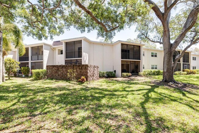 Building Photo - 820 Patricia Ave