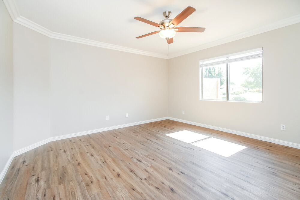 Building Photo - 878 E Pollino St