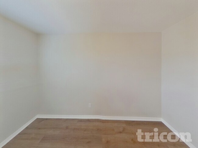 Building Photo - 1287 Livingston Ave