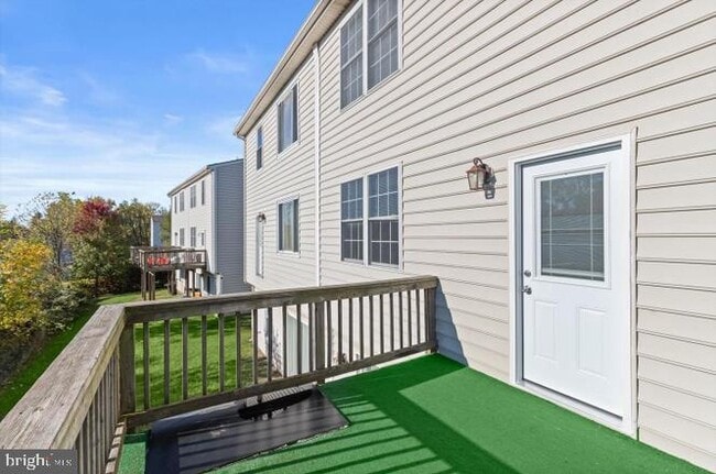 Building Photo - 1 Karendale Ct