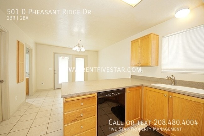 Building Photo - 501 Pheasant Ridge Dr