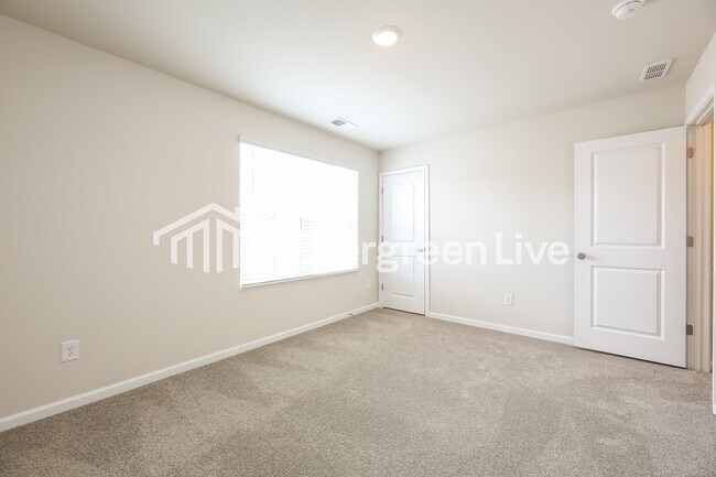 Building Photo - now