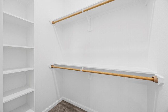 Building Photo - 56 Rd 5604