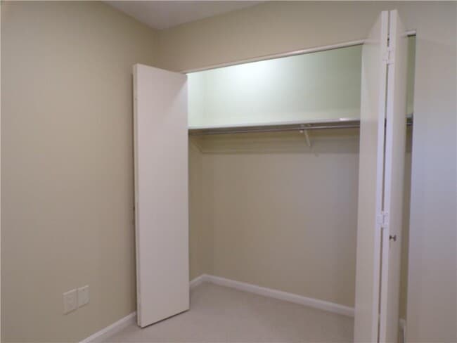 Building Photo - 144 Edaville Ct