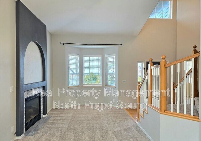 Building Photo - 7627 80th Ave NE