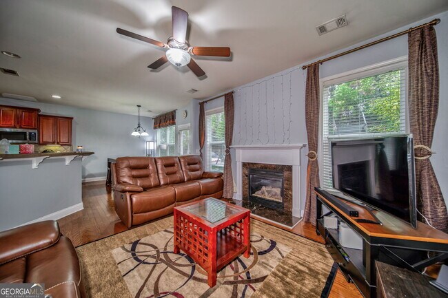 Building Photo - 5405 Falls Landing Dr