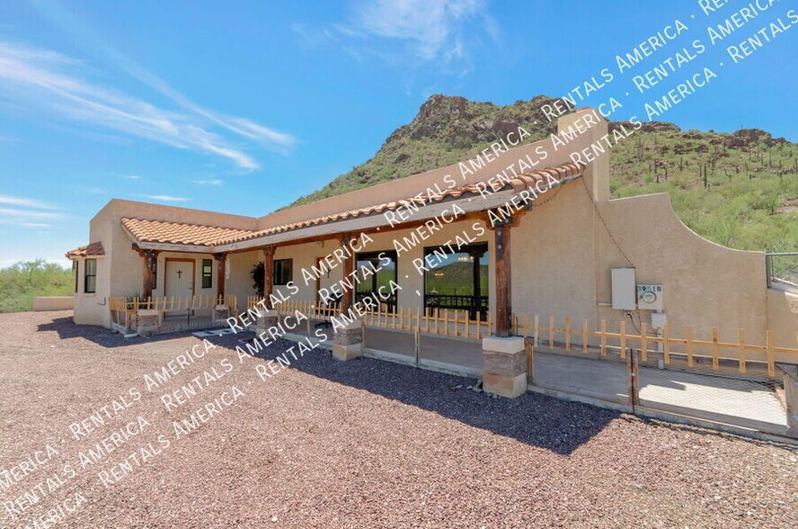 Building Photo - 3951 W Irvington Rd