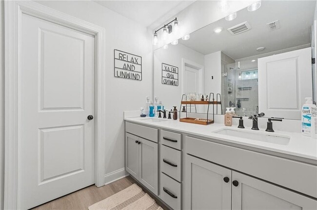 Building Photo - 721 Stickley Oak Way