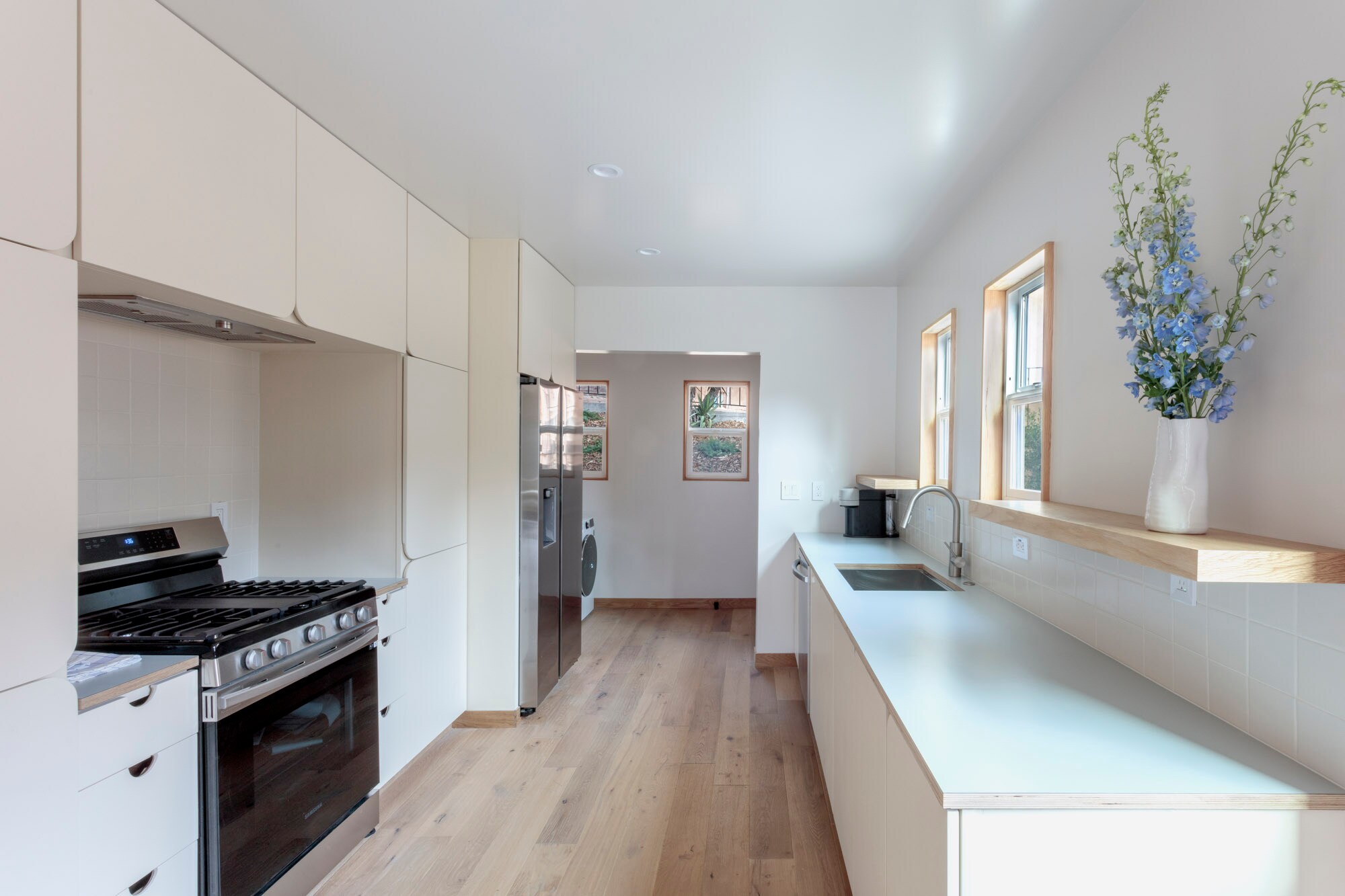 Building Photo - 3361 Hamilton Way