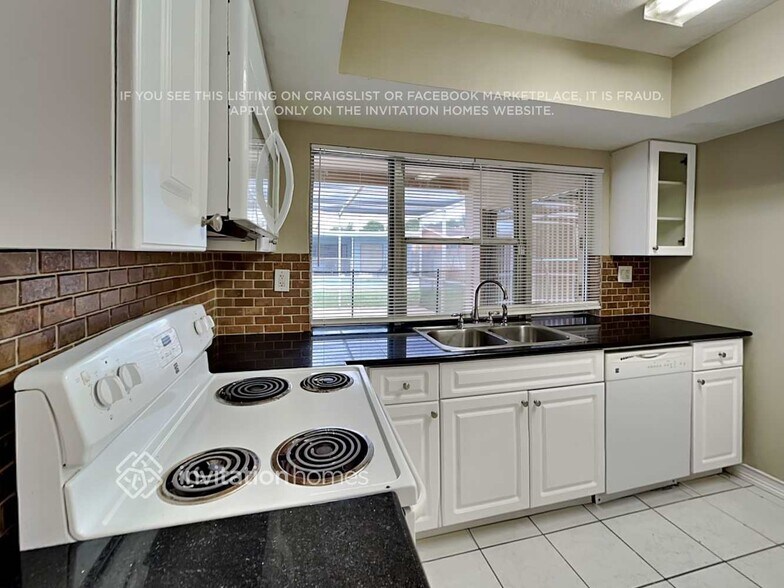 Building Photo - 6724 Pansy Dr