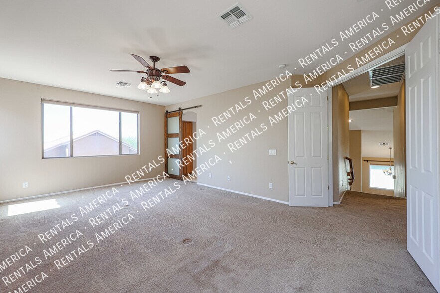 Building Photo - 3117 W Espartero Way