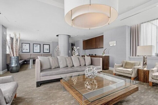 Building Photo - 48 Washington Blvd