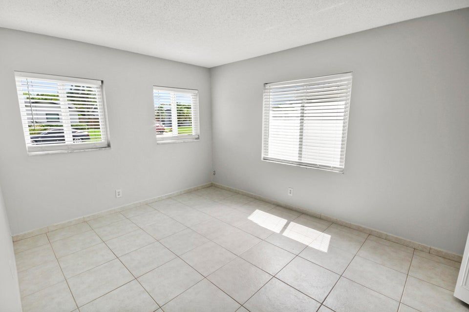Building Photo - 22493 SW 56th Ave