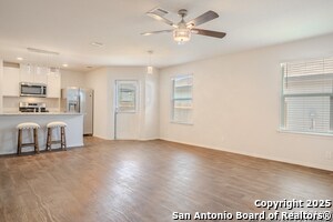Building Photo - 1110 Andean Emerald