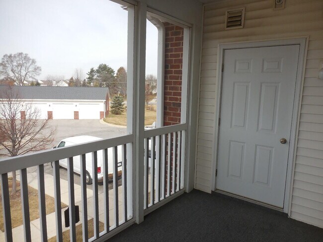 Building Photo - 824 W Summerfield Gln Cir