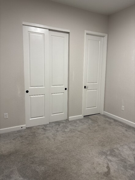 Building Photo - 3610 N Gold Bug St