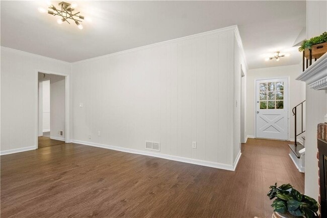 Building Photo - 1655 Murdock Rd