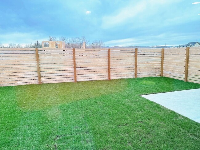 Building Photo - Available February 1st! Newer, Energy-Efficient 3 bdrm, 2.5 bath in Bellingham