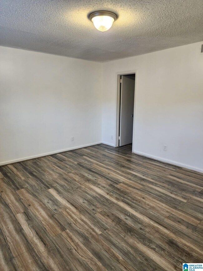 Building Photo - 504 Patton Chapel Way