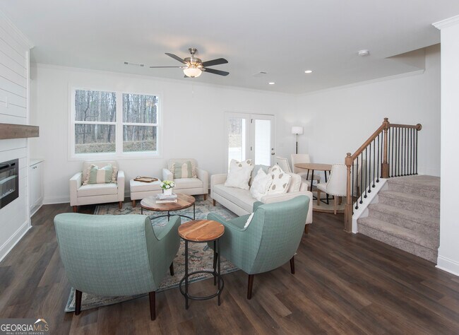 Building Photo - 5420 Maple Grv Ln