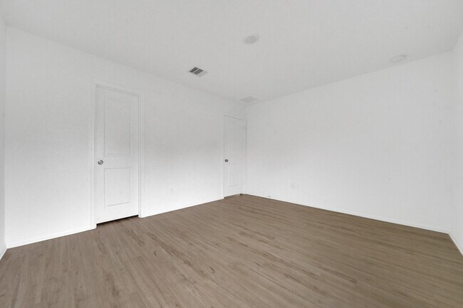 Building Photo - 24126 Maple Turn Ln