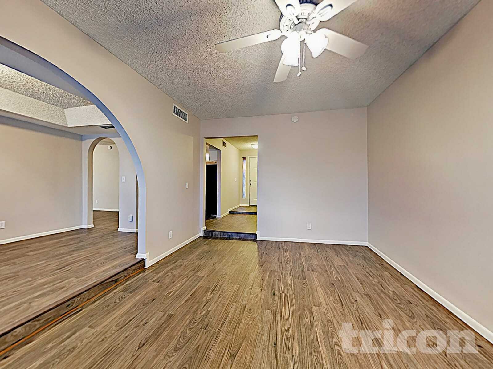 Building Photo - 3921 W Rue De Lamour Ave