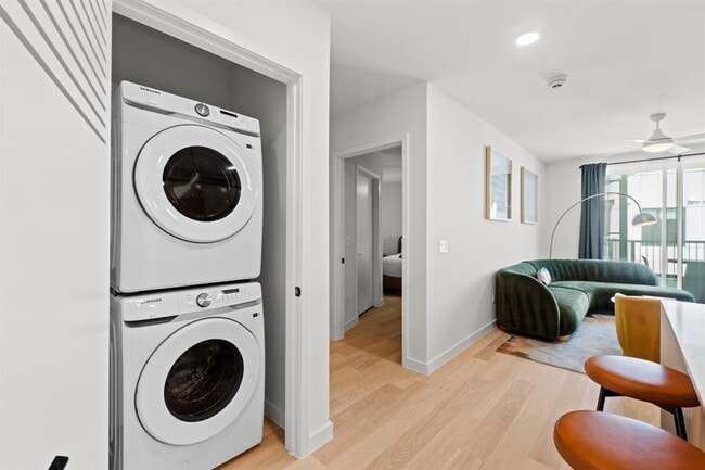 Building Photo - 2323 S Lamar Blvd