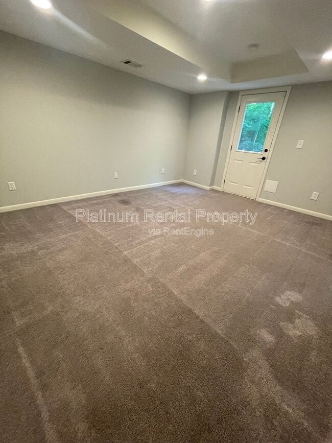Building Photo - 4186 Nowata Dr NE
