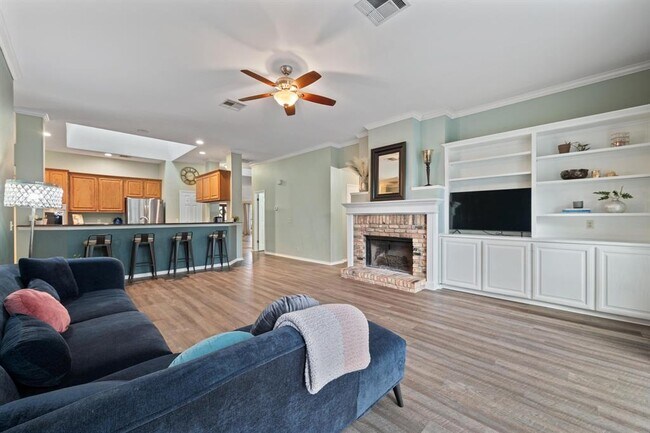 Building Photo - 8007 Weldon Springs Ct