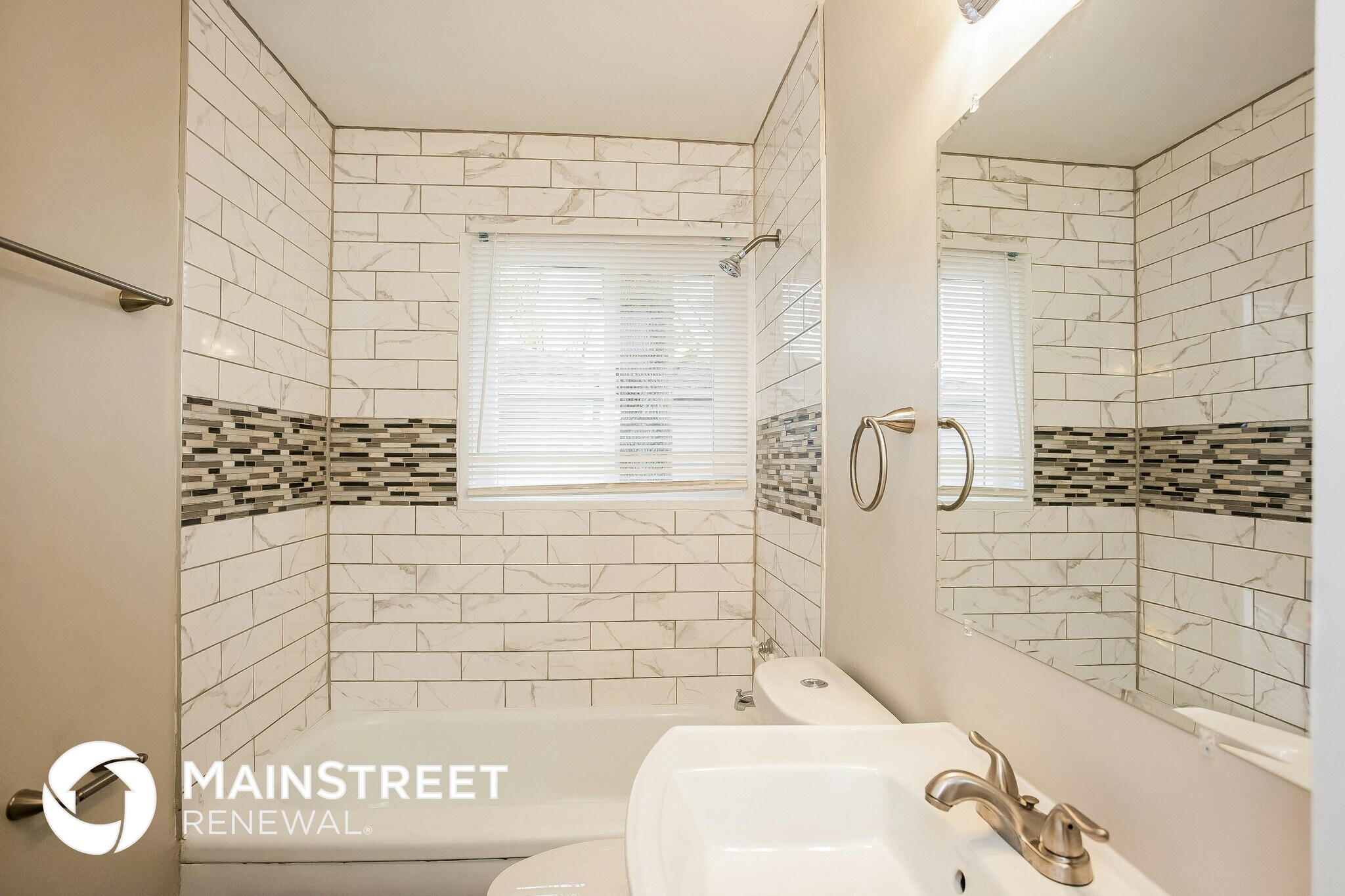 Building Photo - 5101 Patricia St