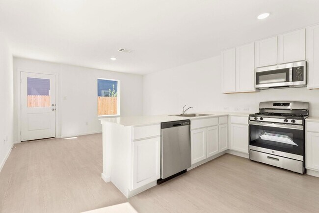 Building Photo - 2914 Carnelian Trl