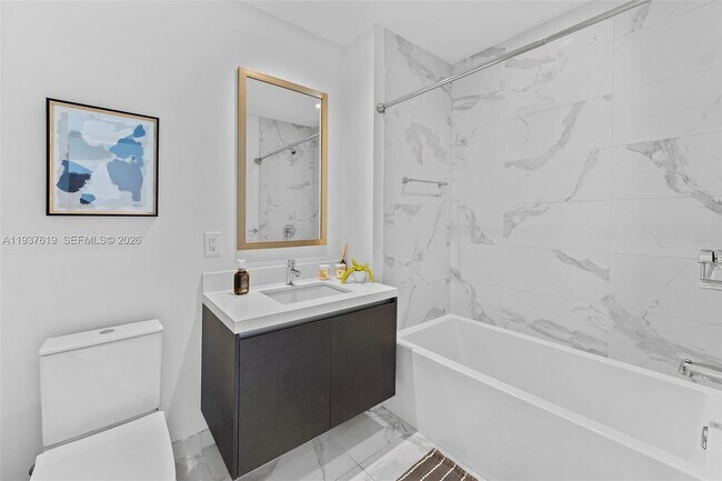 Building Photo - 851 NE 1st Ave