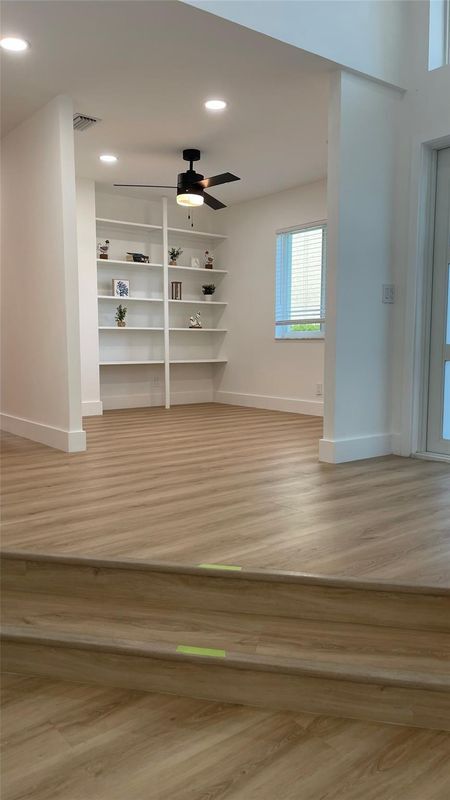 Building Photo - 6425 96th Pl S