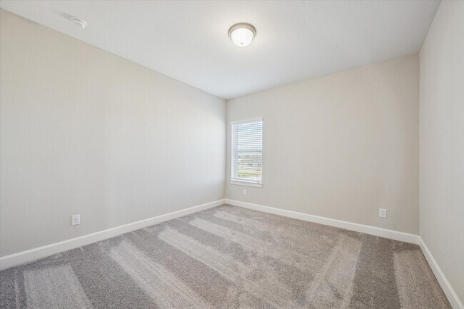 Building Photo - 5518 Kindle Aly