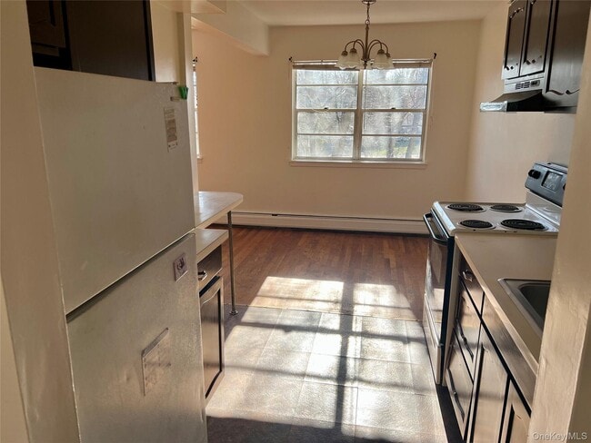 Building Photo - 63 Kenwood Dr