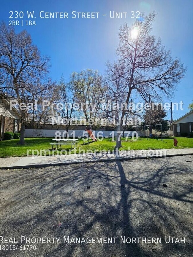 Building Photo - 230 W Center St