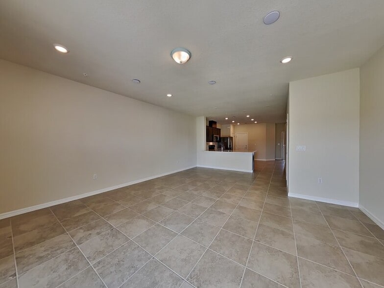 Building Photo - 3109 Emerald Acrs Ln