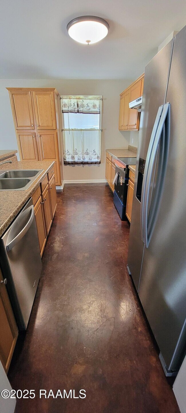 Building Photo - 1026 Carmen Dr