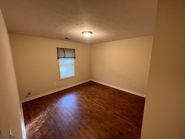 Building Photo - Nice 2bd 1ba in Bremen City School District