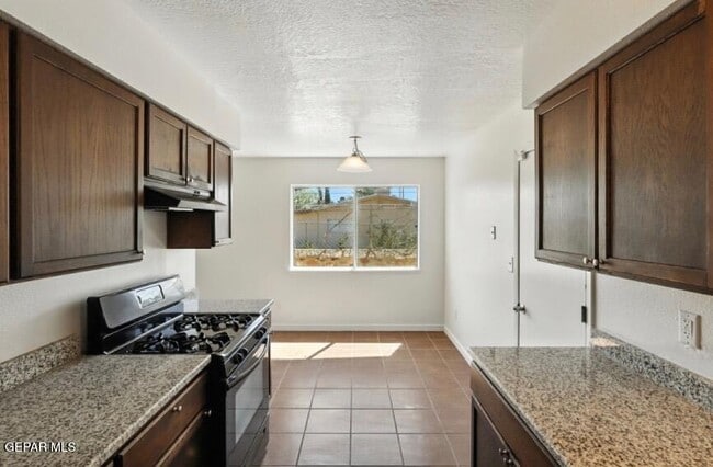 Building Photo - 2900 Roy Pace Dr