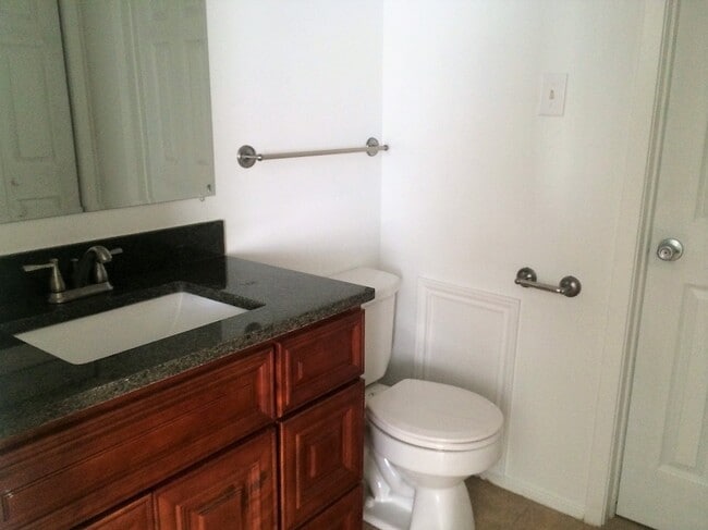 Building Photo - 3615EL