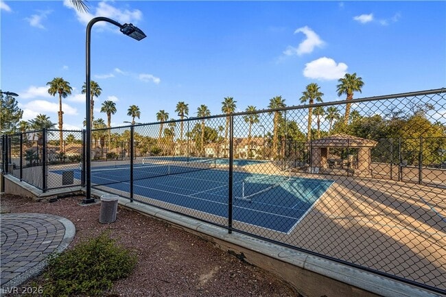 Building Photo - 2050 W Warm Springs Rd