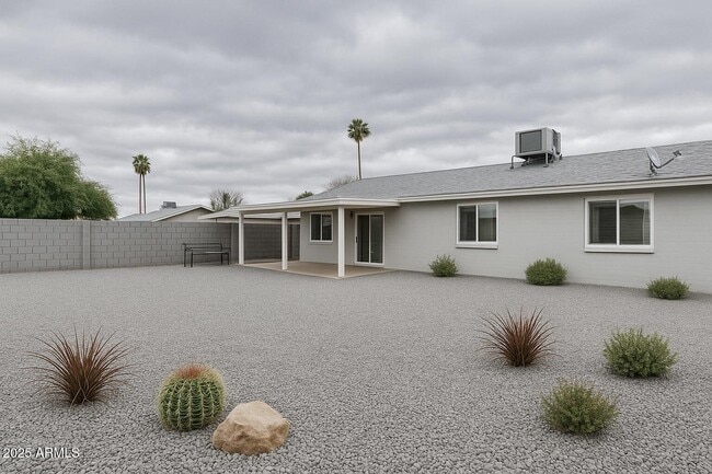 Building Photo - 3551 E Campo Bello Dr