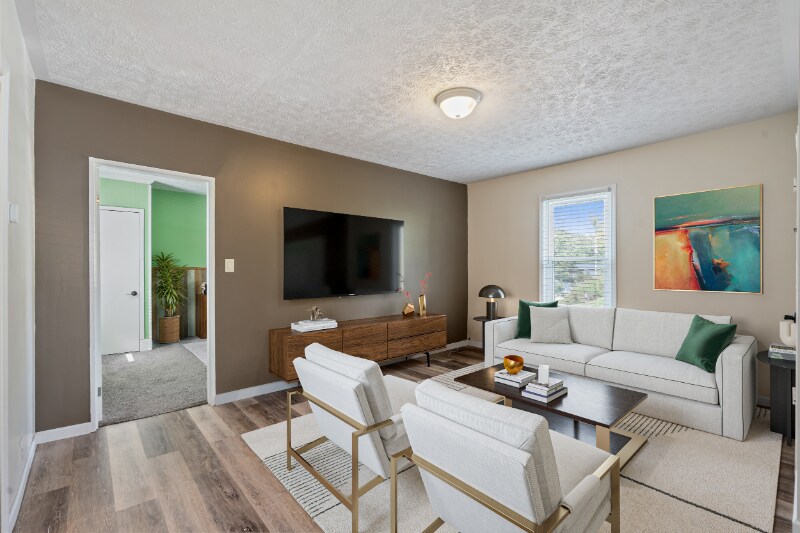 Primary Photo - 366 N Main St