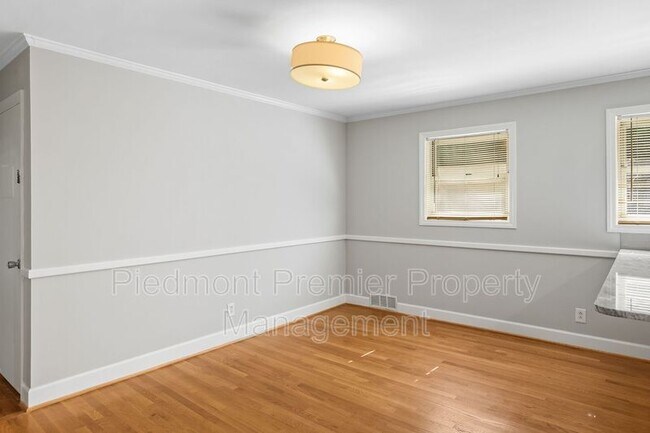 Building Photo - 1335 Pinebluff Rd