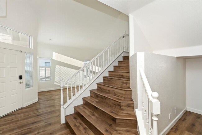 Building Photo - A move-in-ready family home in Riverside’s sought-after Orangecrest neighborhood