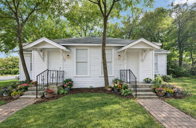 Building Photo - 113 S Olive St