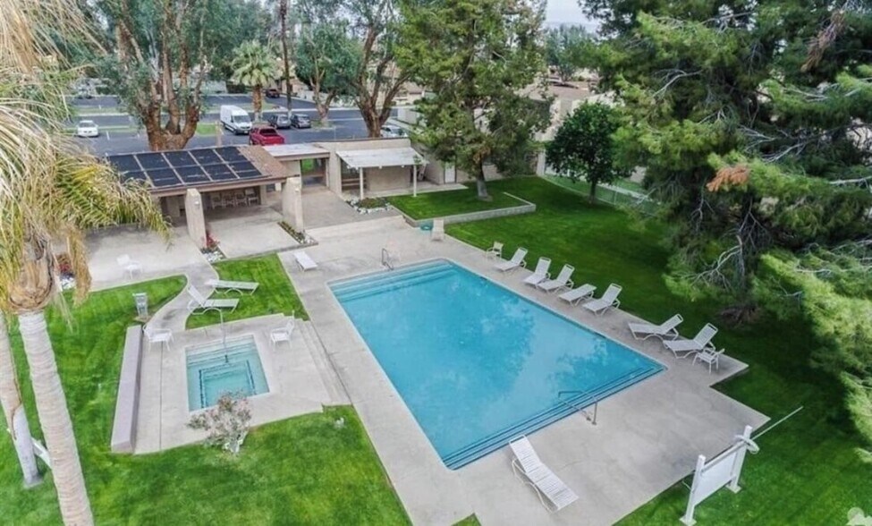 Building Photo - 74111 Catalina Way