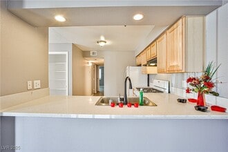Building Photo - 4280 Tara Ave