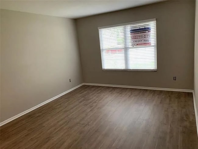 Building Photo - 27 Matawan Cir